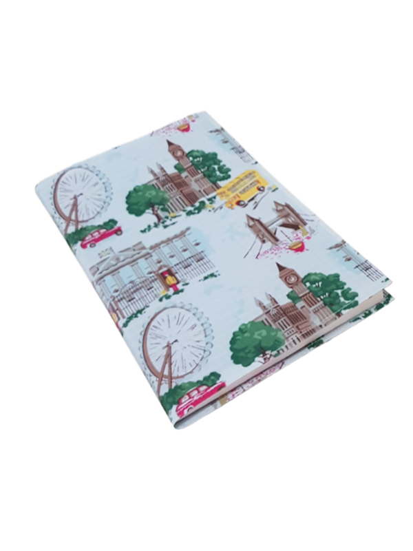 London Charm - Green London Charm - Green