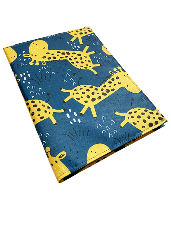 Giraffe - Blue
